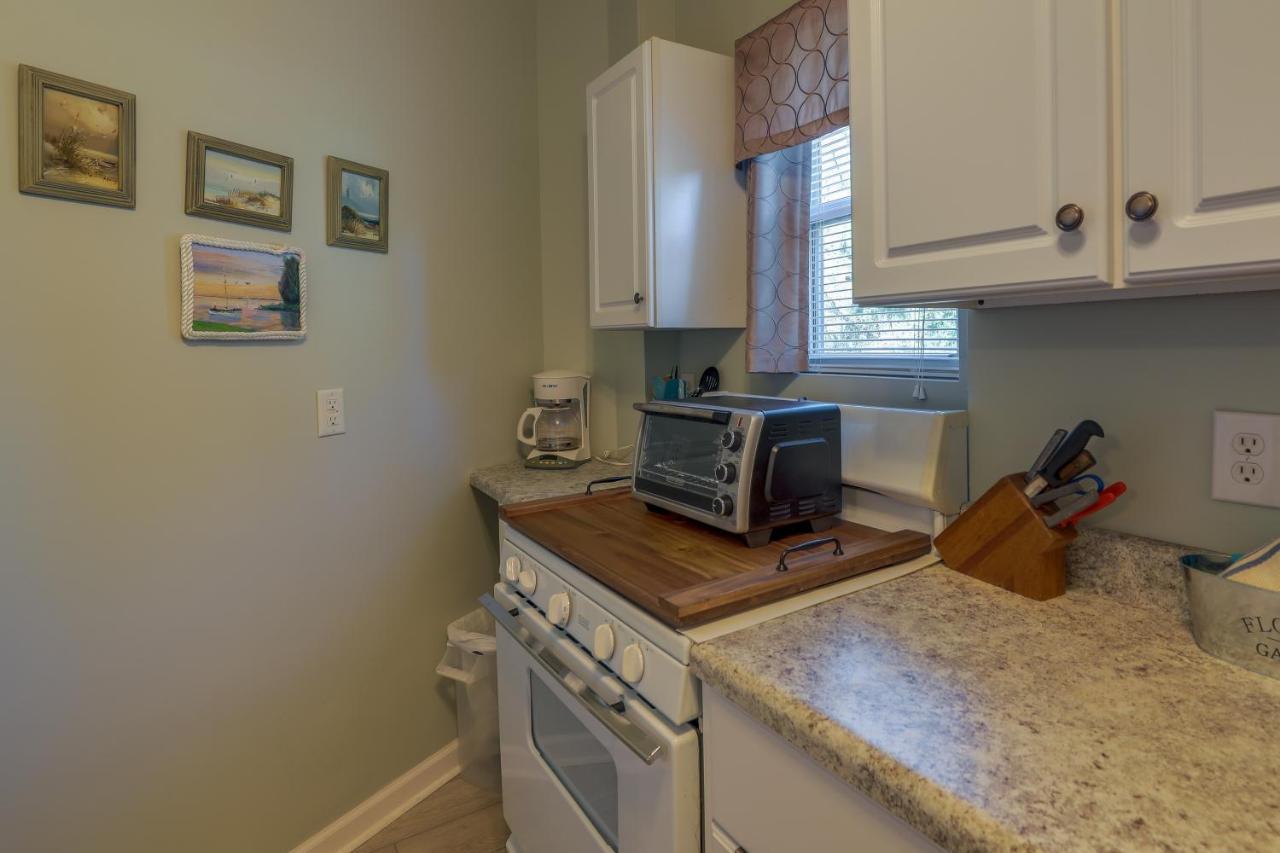 Sneads Ferry Vacation Rental Studio With Water Views Buitenkant foto