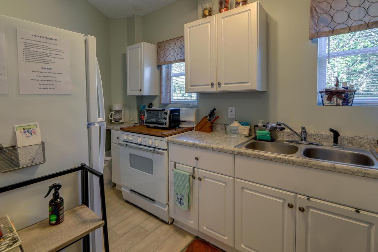 Sneads Ferry Vacation Rental Studio With Water Views Buitenkant foto